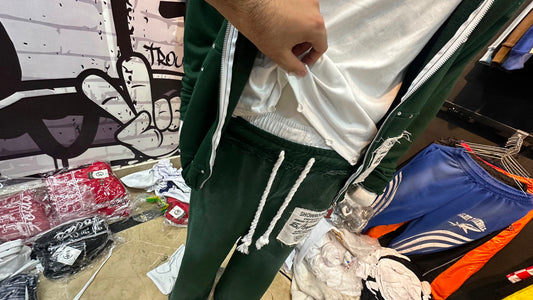 Showroom - Green
